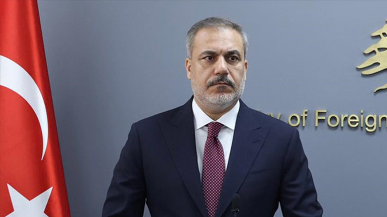  YPGnin elindeki silahlı unsurlar Suriyenin emrine girmek zorundadır