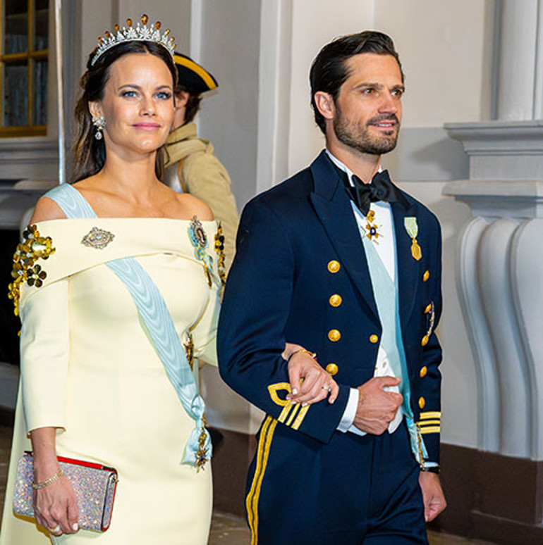 İç çamaşırı tanıttı İşletme okudu dediler... Ünlü gelinin adı da taciz skandalında: Oyunculuk dersleri al, parası benden