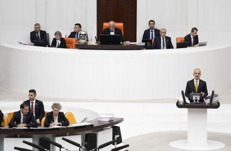 Bakan Uraloğlu duyurdu: Sırada TÜRKSAT 7A var, çalışmalarına başlıyoruz