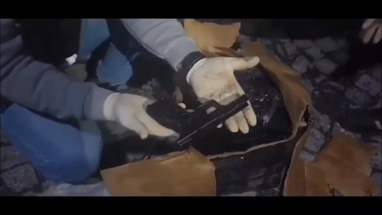 Polisin durdurduğu otomobilden cephanelik çıktı