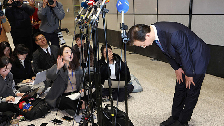 Güney Korede siyasi kriz: Rüşvet almakla suçlanan bakan istifa etti