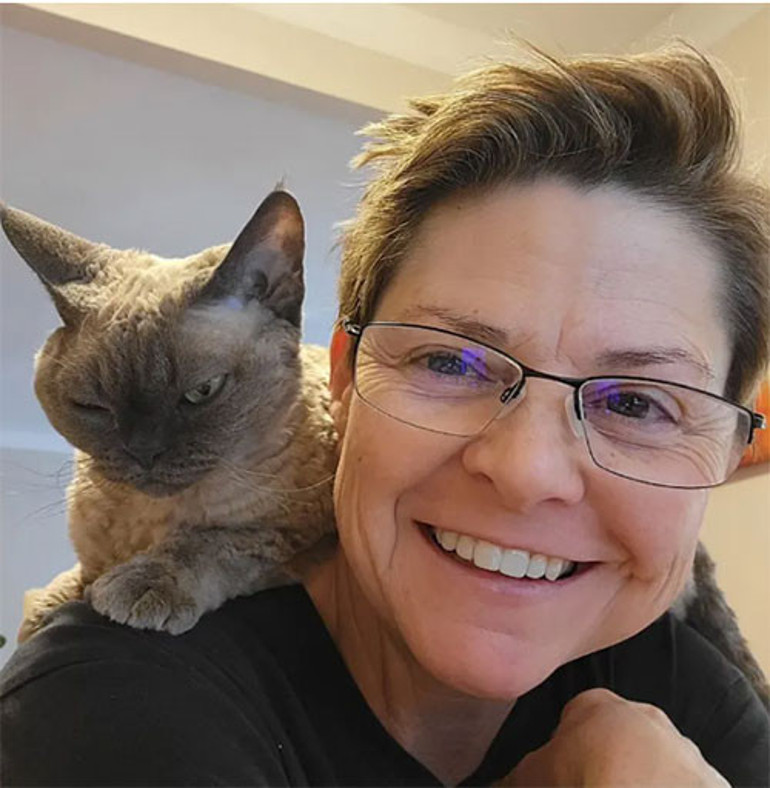  Araba çarptı, hayata veda etti