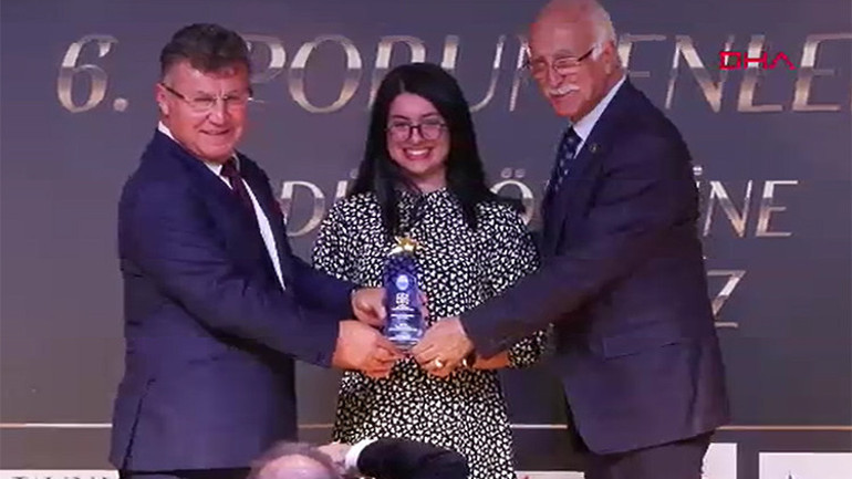 Sporun Enleri ödülleri 6ncı kez sahiplerini buldu Bir ödül de Spor Arenaya