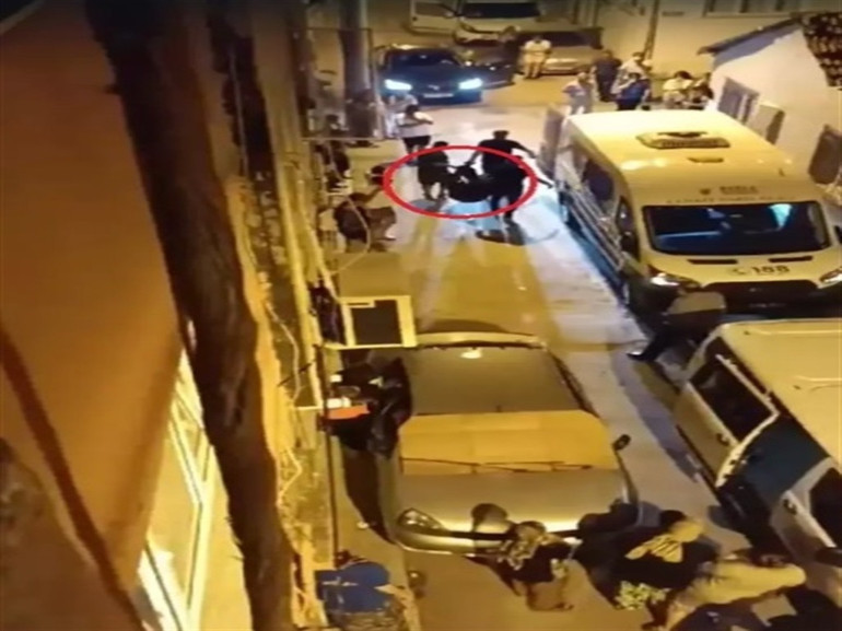 Arkadaşını öldürüp, yaraladığı sevgilisini 21 gün boyunca evinde tuttu