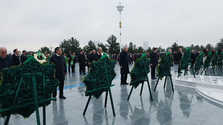 Son dakika... Cumhurbaşkanı Erdoğan Türkmenistanda