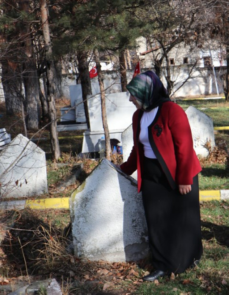 63 yıl önce şehit olan babanın mezarı için DNA talebi