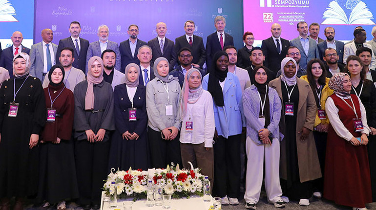 Yükseköğretim için geldiler, ülkeler arasında köprü oldular