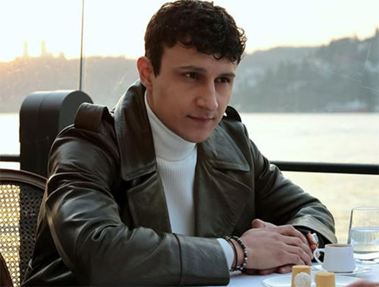 Bu çocuklar çoktan büyüdü... Şimdi aşk öyküleriyle milyonları ekrana kilitliyor