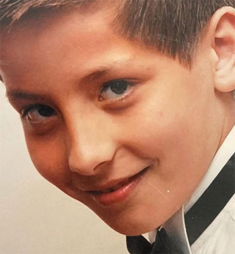 Bu çocuklar çoktan büyüdü... Şimdi aşk öyküleriyle milyonları ekrana kilitliyor