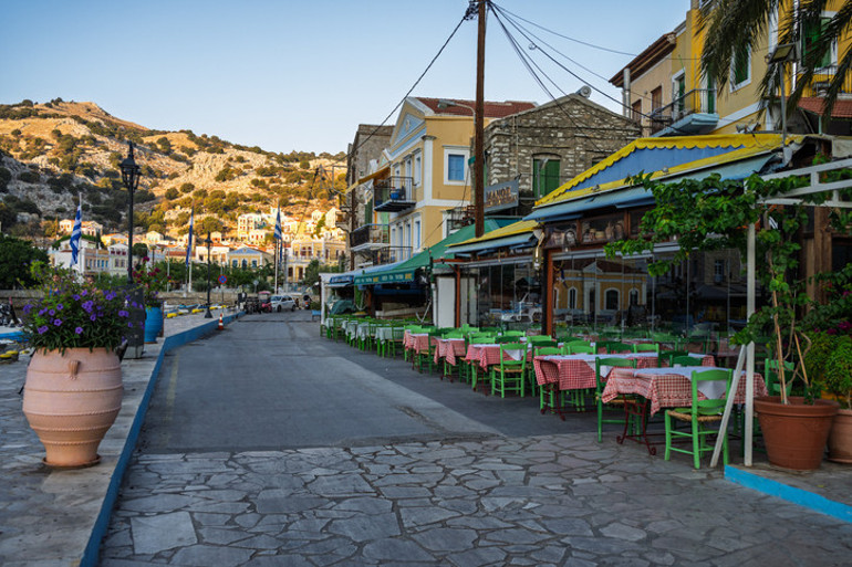 Niko’suz döndüğüm Simi Adası