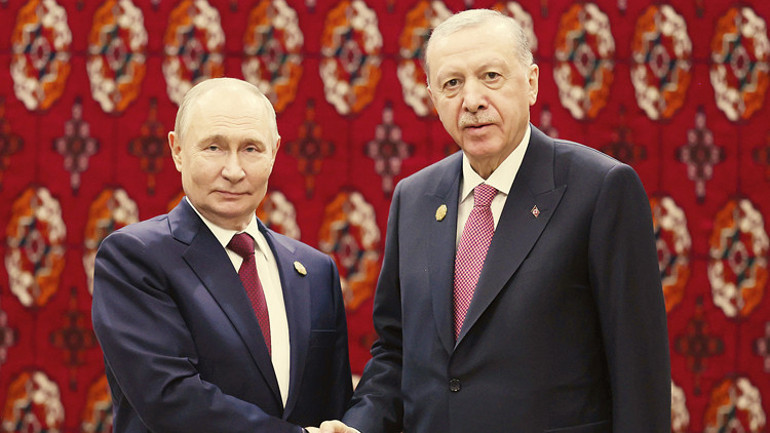 Erdoğan Aşkabat dönüşünde uçakta açıklama yaparken