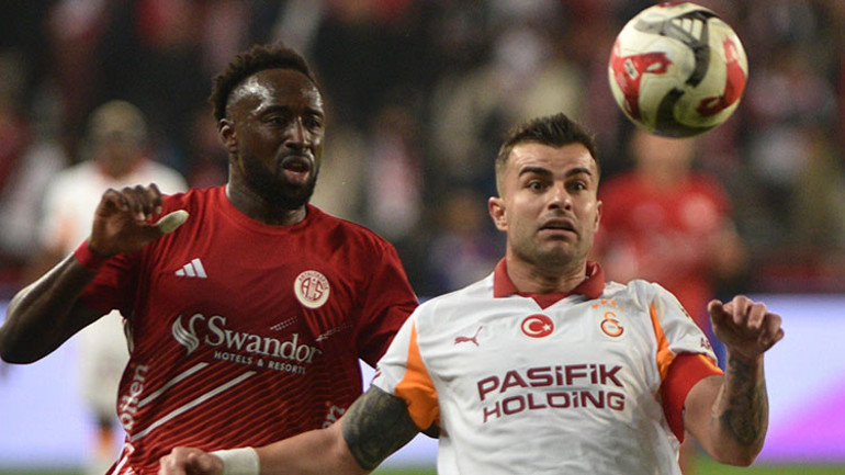 Galatasarayın Antalyaspor maçını usta isimler yazdı: Osimhen Afrika Kupasına gitse de buradayım dedi