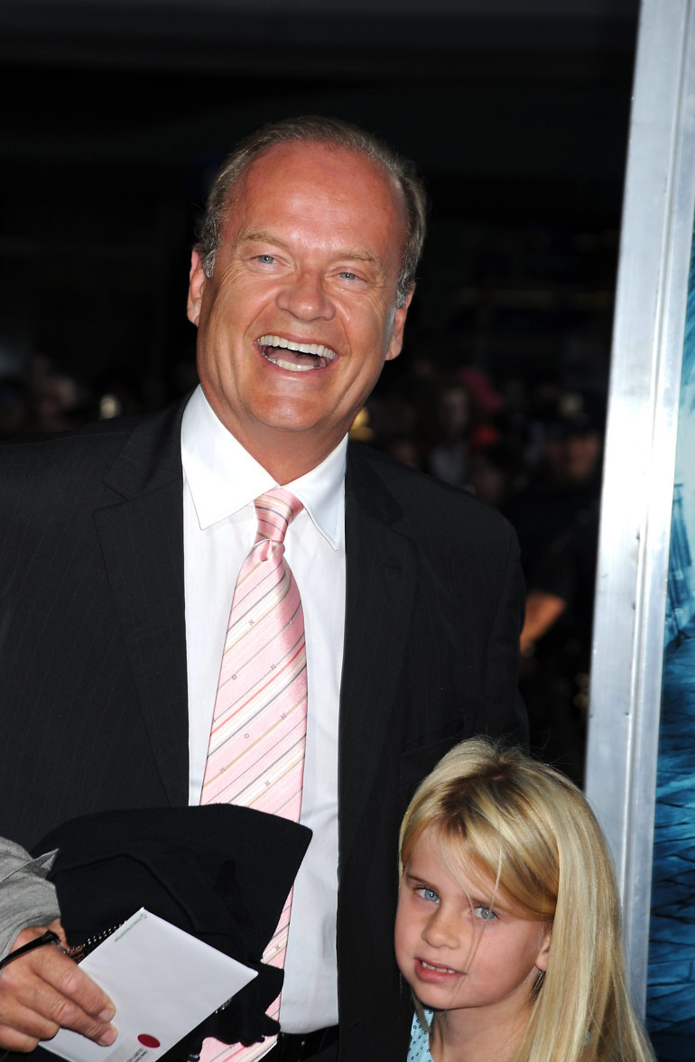 70 yaşında 8’inci çocuğunu kucağına aldı… ‘Gençliğimde babalığı pek beceremedim, bu şimdi anlıyorum’