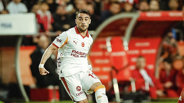 Galatasarayın galibiyeti sonrası Nihat Kahveciden yıldız isme övgüler Takımın olmazsa olmazı