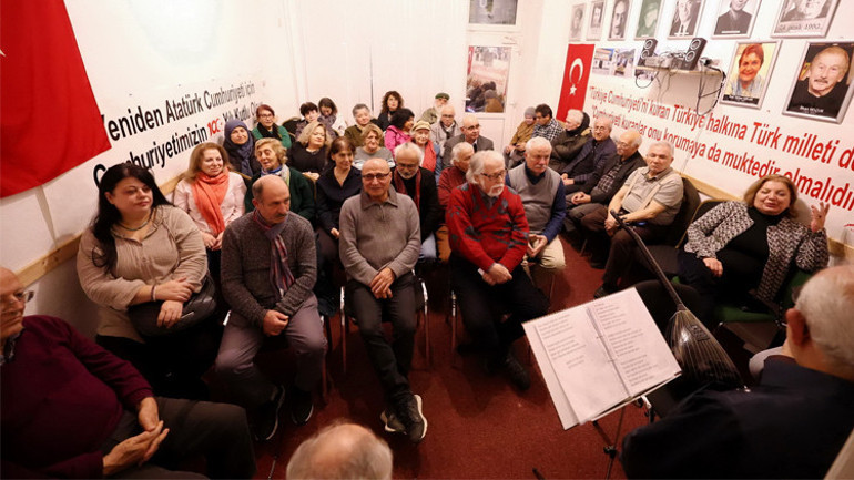 Şair Aksoy’dan şiirli müzik akşamı