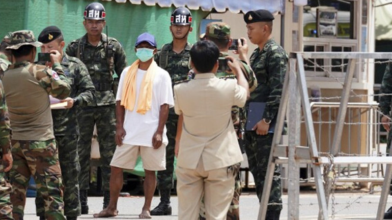 Tayland, Kamboçyanın sivilleri vurduğunu iddia etti: Sokağa çıkma yasağı ilan edildi