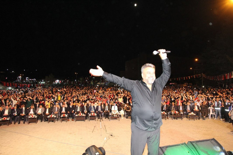 Ünlü türkücü eridi 18 kilo verdim, artık istediğim kıyafeti giyiyorum