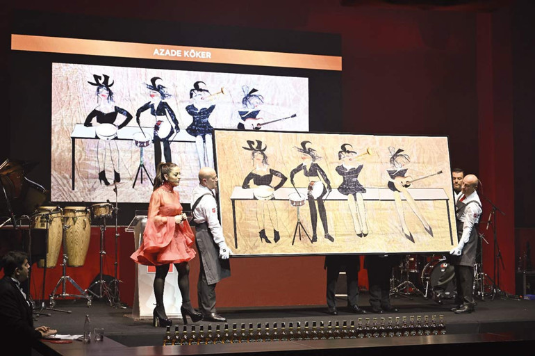 Gala Modern’de bağış yarışı