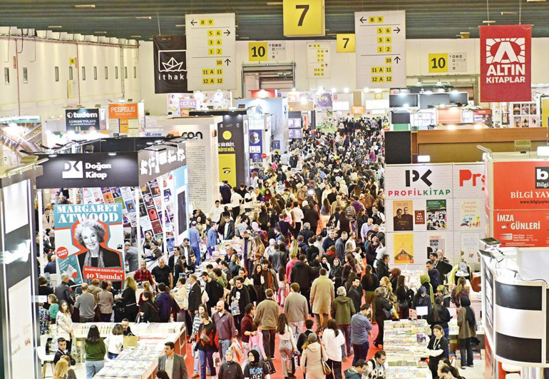 Gala Modern’de bağış yarışı