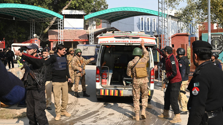 Pakistanda terör operasyonu: 13 militan etkisiz hale getirildi