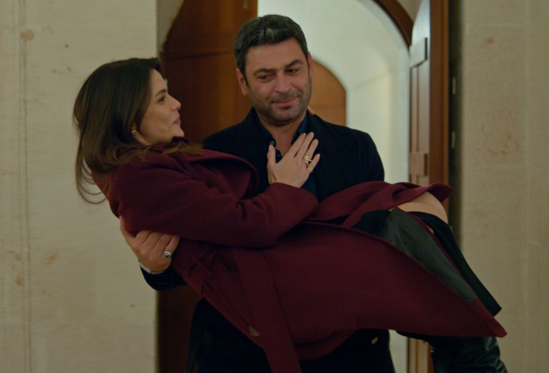 Alyadan şaşırtan çıkış... Biz neden ayrı yataklarda yatıyoruz