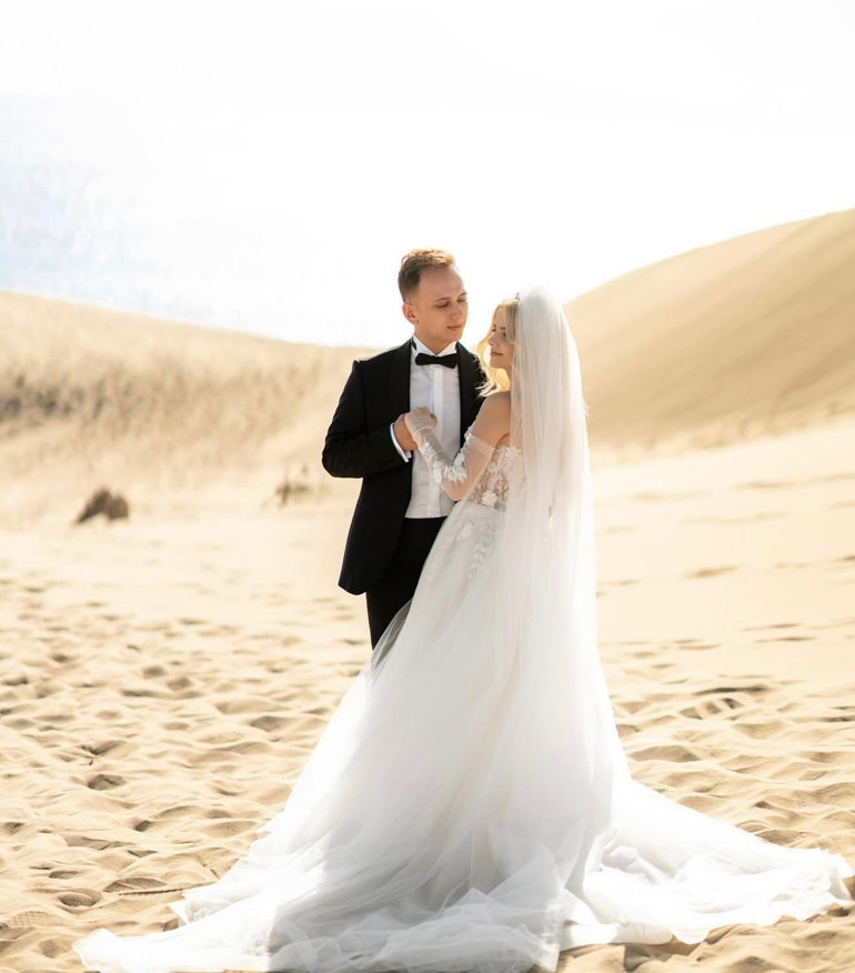 Şehit üsteğmenin eşi, düşen uçakta birlikte çekildikleri fotoğrafları paylaştı