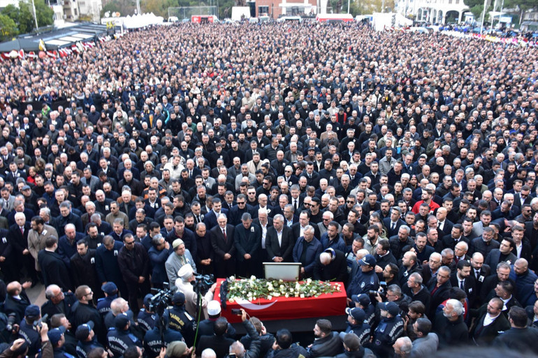 Şehzadeler Belediye Başkanı Gülşah Durbaya gözyaşlarıyla veda Çok acıklı bir hikaye yazdık