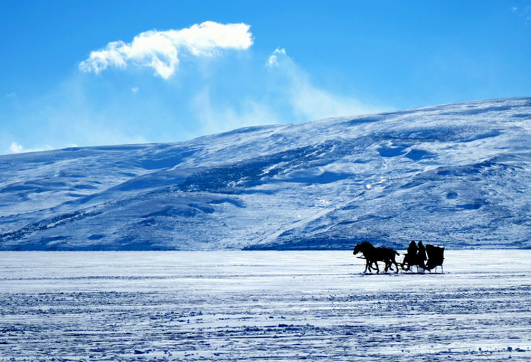 Doğayla baş başa: Kışın göz kamaştıran göl rotaları
