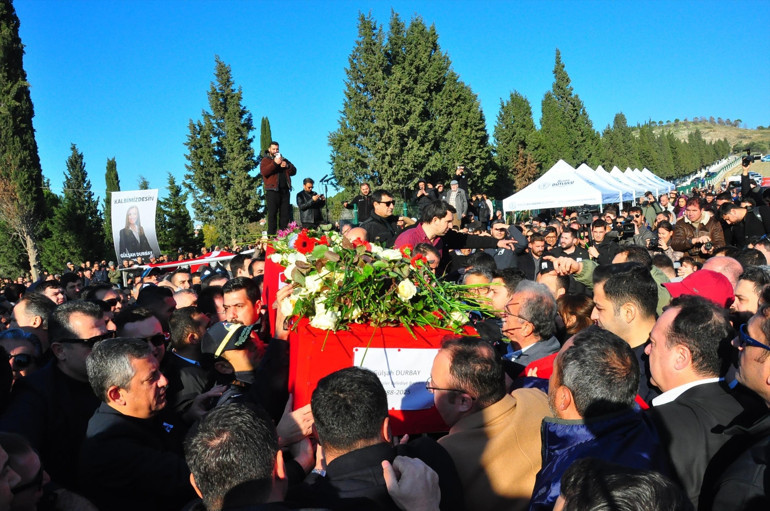 Şehzadeler Belediye Başkanı Gülşah Durbaya gözyaşlarıyla veda Çok acıklı bir hikaye yazdık
