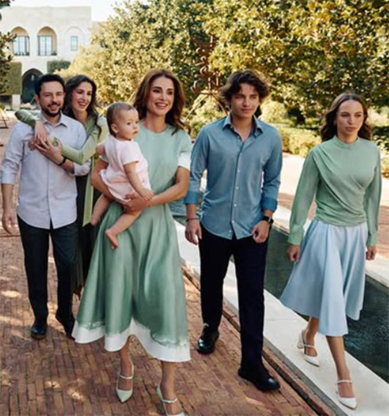 Bana uğurlu geldi diye hepsini bir örnek giydirdi... Ailesini hizaya çekti