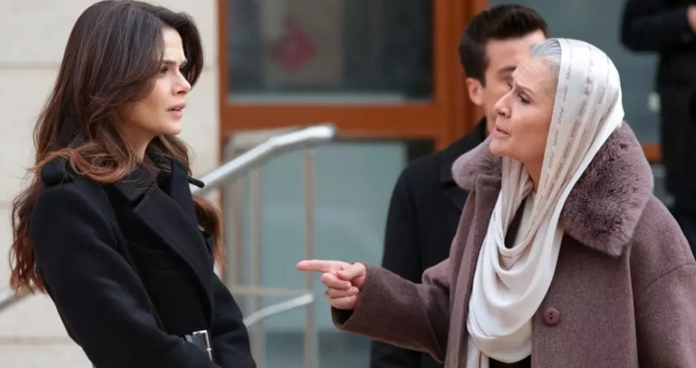 Uzak Şehirin 42. bölümünde neler oldu Alya ile Cihanın romantik gecesi... Günler sonra baş başa