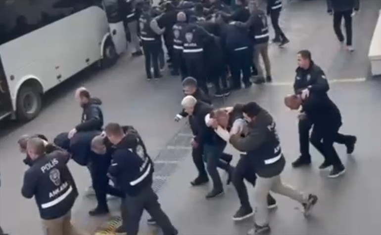 İş yerlerine baskın görüntüsü