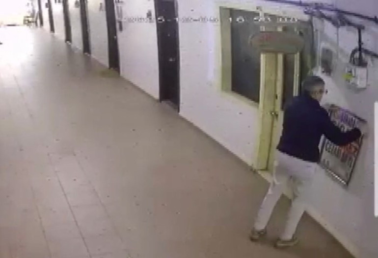 Ofiste çalınan kol saati