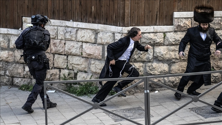 İsrailde Netanyahudan kurtulmak için meclisin feshi tartışılıyor: Harediler mesajı iletti