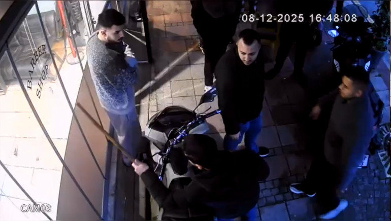 Kağıthane’de baltalı saldırgan kuaförün klimasını parçaladı Bizi kesmeye mi gelmiş bilmiyorum