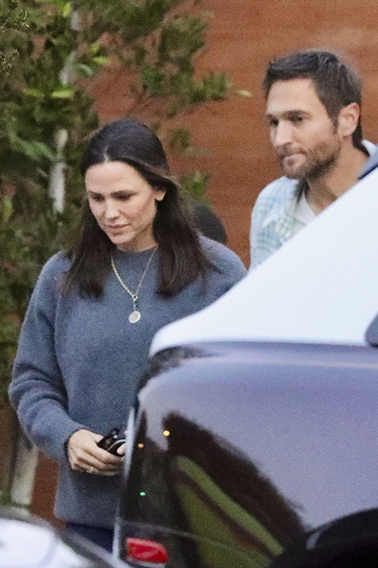 Eski karısı ünlü oyuncuya ‘kıyamadı’… ‘Yalnız kalma, gel yeni yılı birlikte kutlayalım’