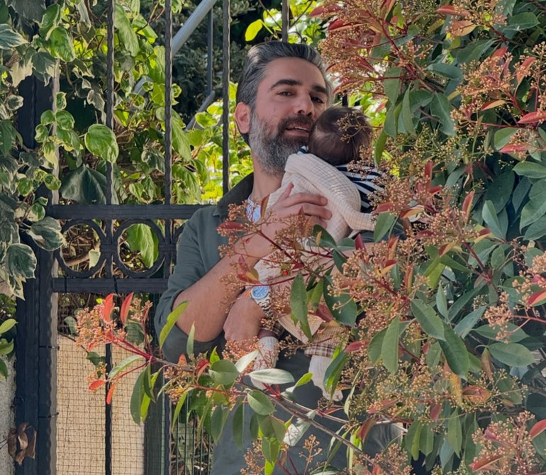 Azize her şeyin organiğini yediriyorum