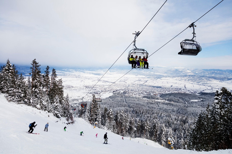 Pirin Dağları’nda ekonomik kayak tatili: Bansko