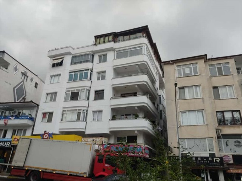 Şarkıcı Güllünün kardeşleri harekete geçti: Yeğenleri hakkında suç duyurusunda bulundular