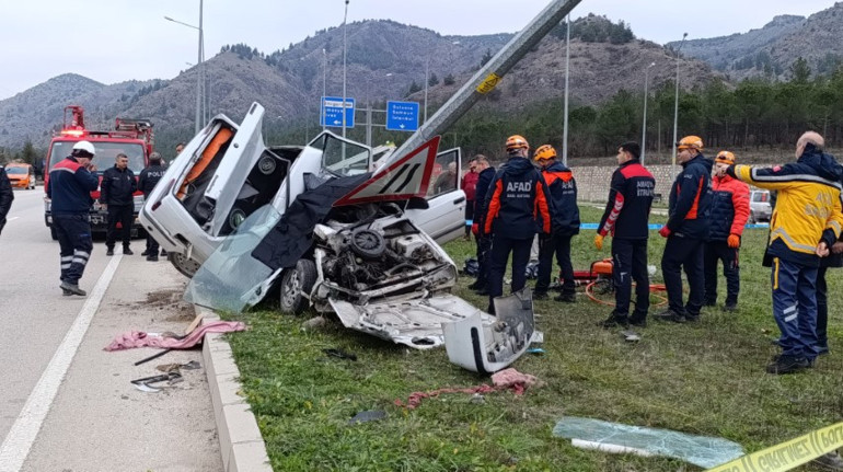 Genç avukat, feci kazada yaşamını yitirdi