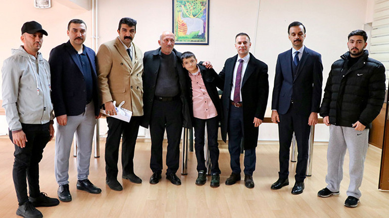 DAEŞin 11 yıl önce kaçırdığı çocuk Türkiyede bulundu: Okul, hastane görmemiş... Sosyal çevresi olmamış