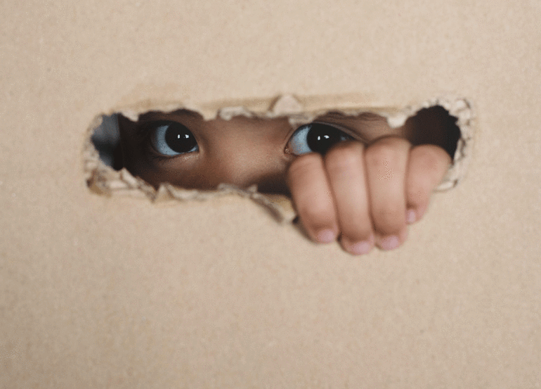 3 yaşındayken kaçırıldı, 42 yıl sonra gerçek kimliğini öğrendi FBI’ın en çok aranan 8 ebeveyn kaçırma zanlısı listesinde yer almıştı