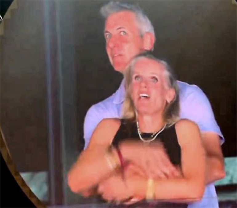 Patronumla uygunsuz yakalandım... Ama o geceye kadar bir ilişkimiz bile olmamıştı