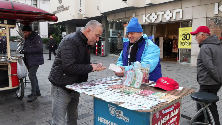 Milli Piyangodan yılbaşında rekor ikramiye... Biletlere yoğun ilgi var, hızla tükeniyor