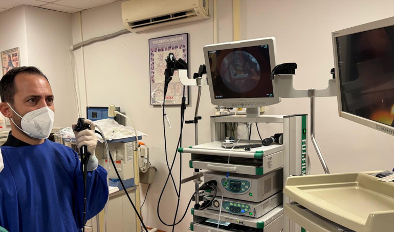 Antalyada ilginç olay Hapı alüminyum kabıyla yuttu, 4 yıl sonra akciğerinden bütün halinde çıkarıldı... Meğer hapı yutmuşum