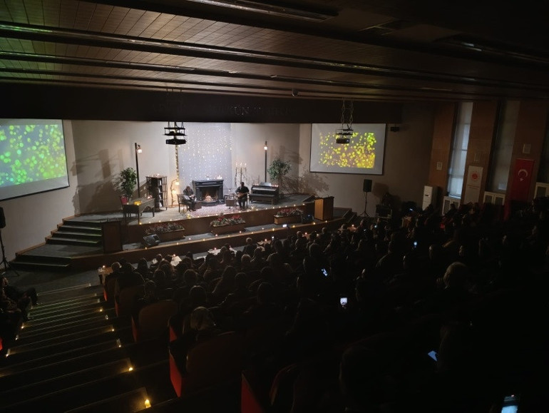 Adliyede bu kez sanat vardı