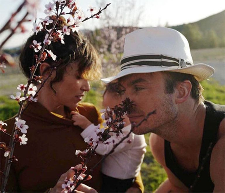  Ellerim kirli ama yüreğim tertemiz