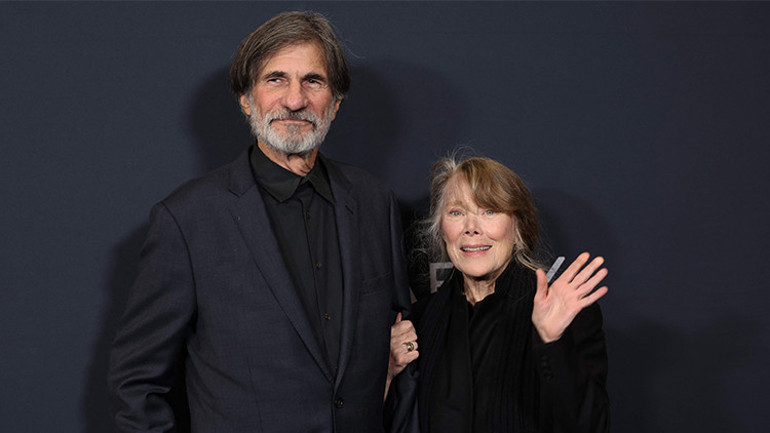 Daha evlenir evlenmez bankaya boşanma masrafları için para koymuşlardı… Kalabalıklardan kaçıp 50 yılı birlikte devirdiler…