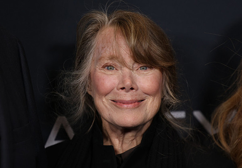 Daha evlenir evlenmez bankaya boşanma masrafları için para koymuşlardı… Kalabalıklardan kaçıp 50 yılı birlikte devirdiler…