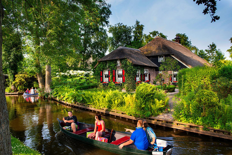 Su üstündeki masal köy: Giethoorn